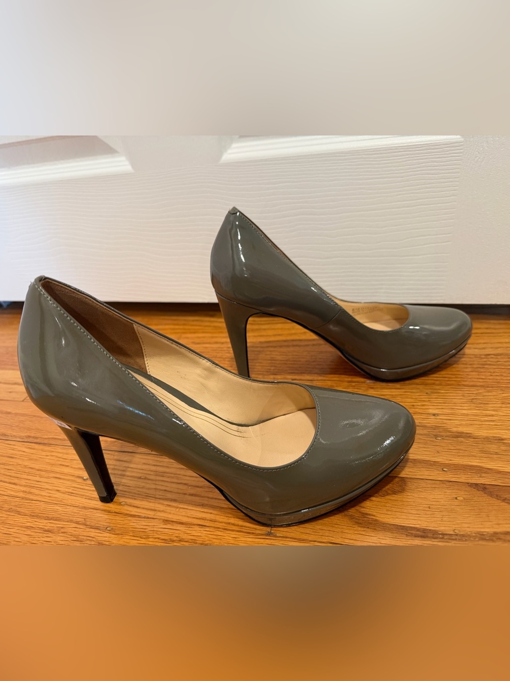 Cole Haan Nike Air patent heels pumps shoes 7B taupe gray